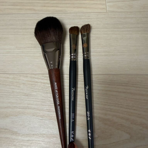 메이크업포에버128브러쉬 +피카소201A 브러쉬 2개
