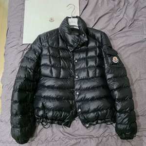 거의새것-몽클레어 정품 아미니아 숏패딩