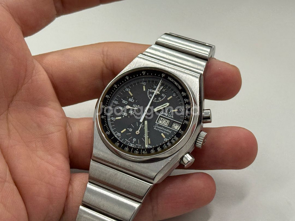 오메가 스피드마스터 4.5 시계 판매합니다.--1