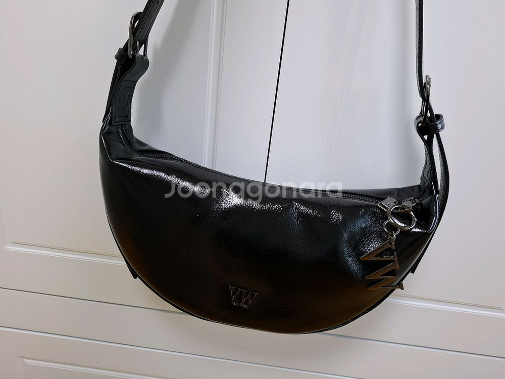 베라왕 크루아상 숄더/크로스백 블랙--2