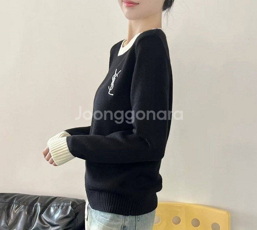 입생 배색 베이직 라운드 니트--4