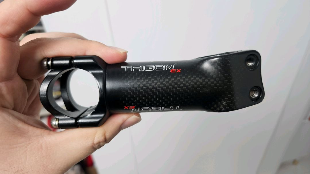 TRIGON EX(트리곤 Ex) 스템(카본? 무늬?)판 이미지