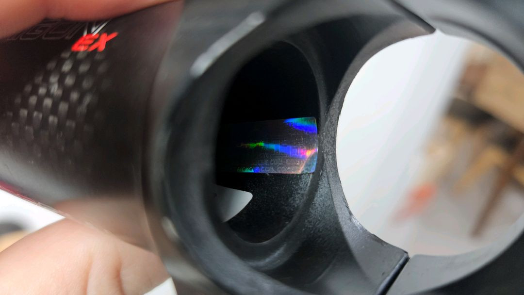 TRIGON EX(트리곤 Ex) 스템(카본? 무늬?)판 이미지