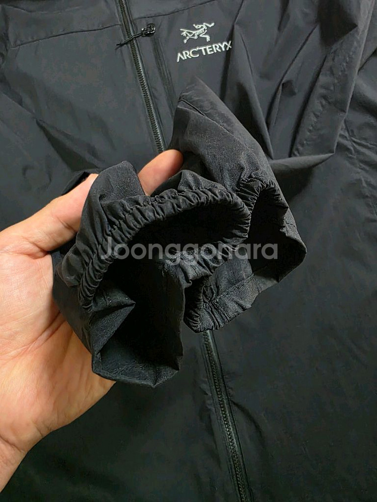 아크테릭스 스쿼미시 블랙 M--4