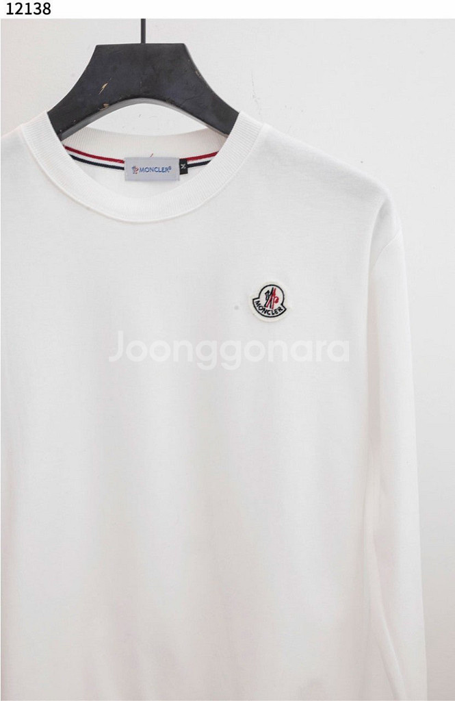 몽클레어 맨투맨--5