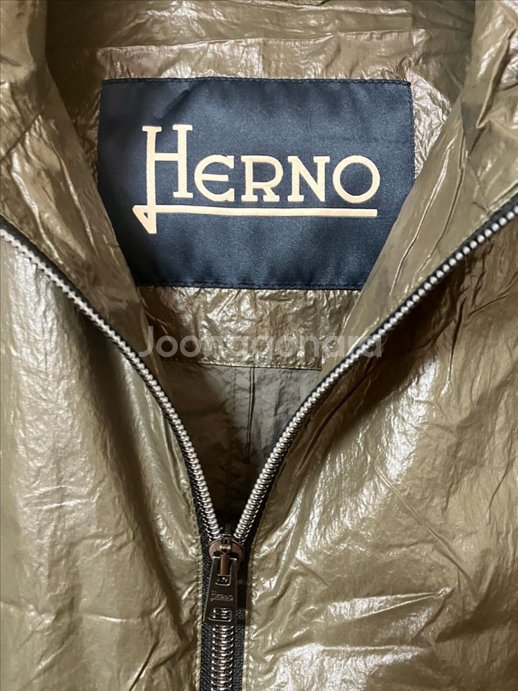 에르노 바람막이--2