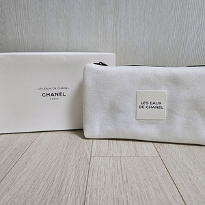 정품) 샤넬 레조드 화이트 파우치 (코스메틱)