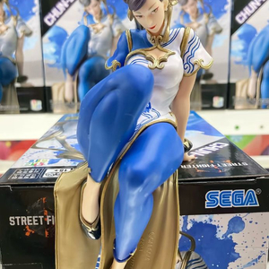 스트리트 파이터 V 춘리 피규어