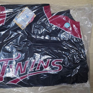 빠더너스 x 엘지트윈스 더그아웃 자켓 버전 2 레드XL