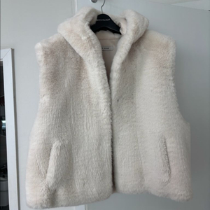 리앙쥬 퍼베스트 퍼조끼 페이크퍼