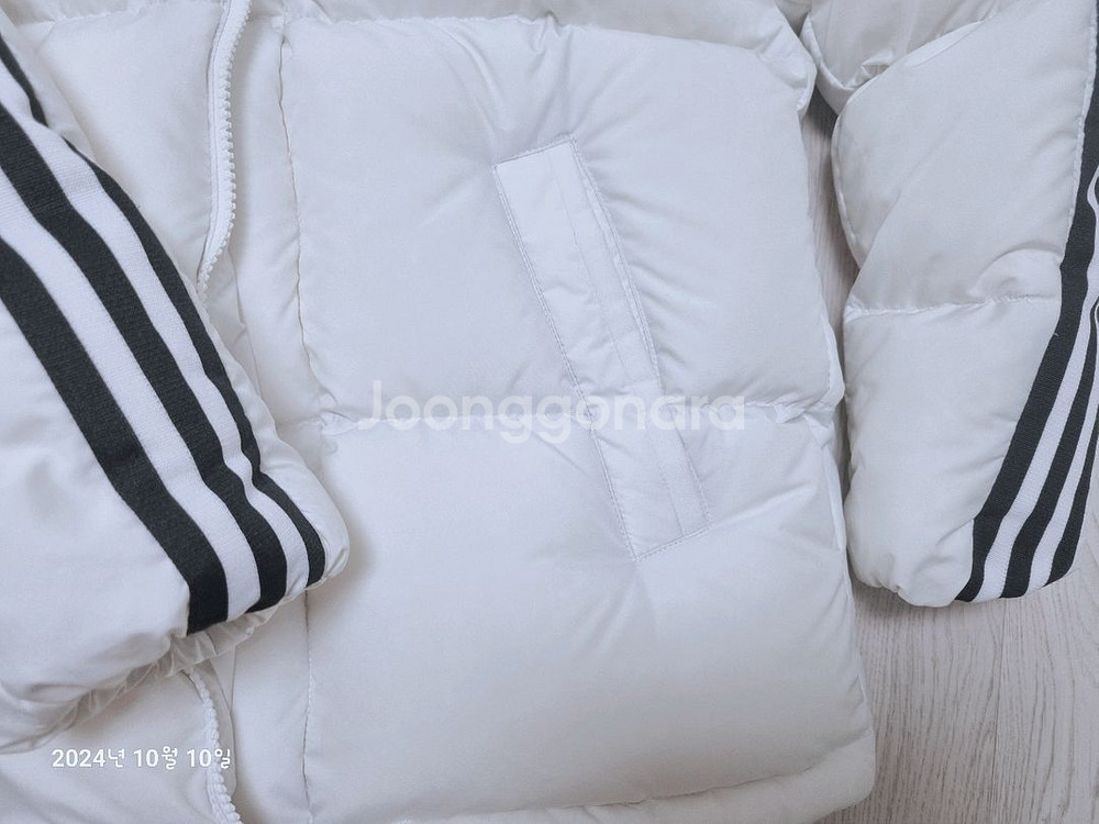 아디다스키즈 패딩 140사이즈--4