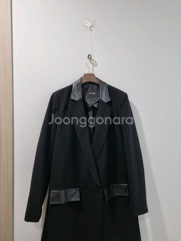 마쥬 블랙 가죽 배색 코트--1