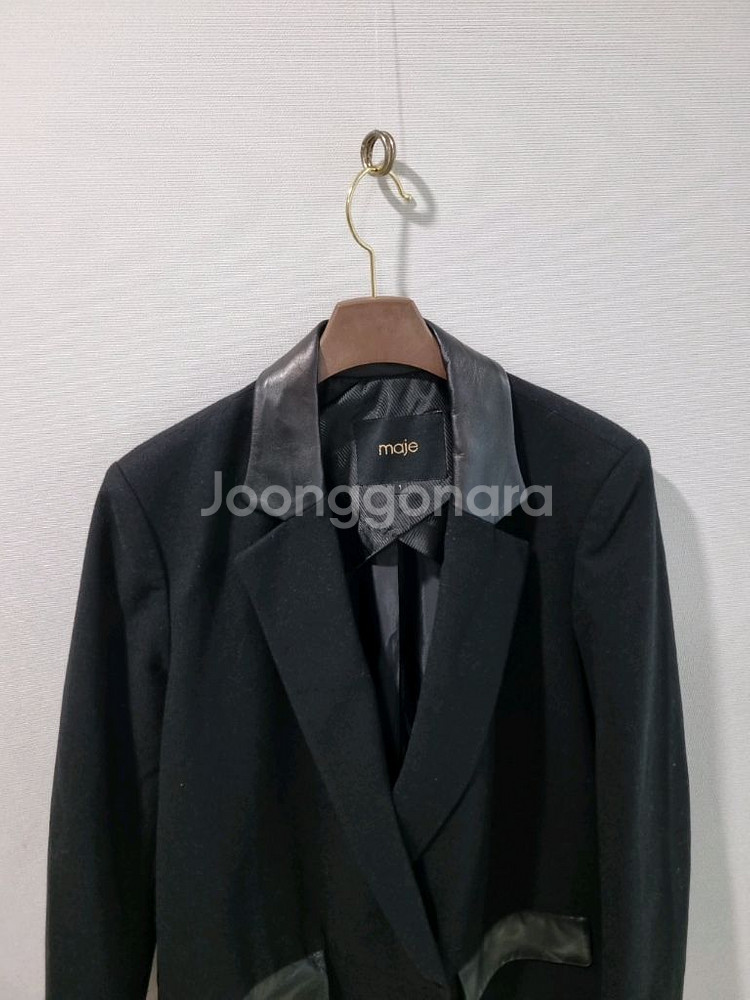 마쥬 블랙 가죽 배색 코트--4