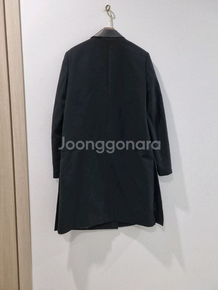 마쥬 블랙 가죽 배색 코트--5