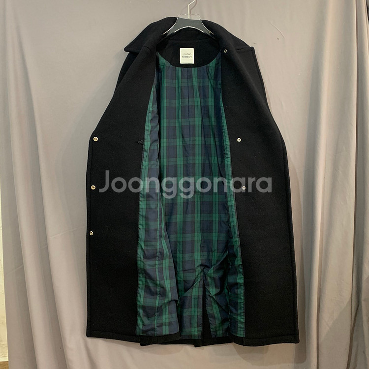 80 스튜디오 톰보이 체크 안감 히든 버튼 더블 코트--2
