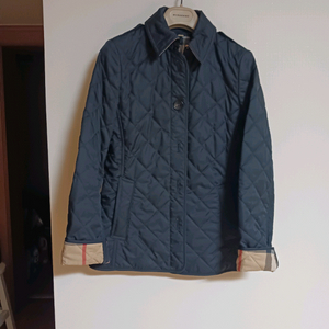 버버리퀼팅 애쉬허스트 (44~마른55 거의새것)