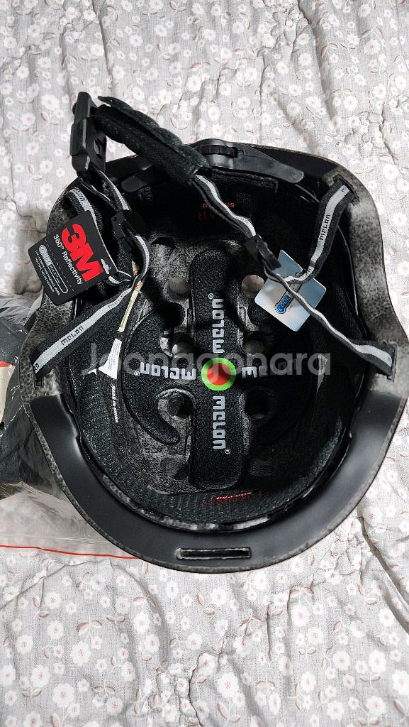 자전거,킥보드 어반 헬멧 새상품--3