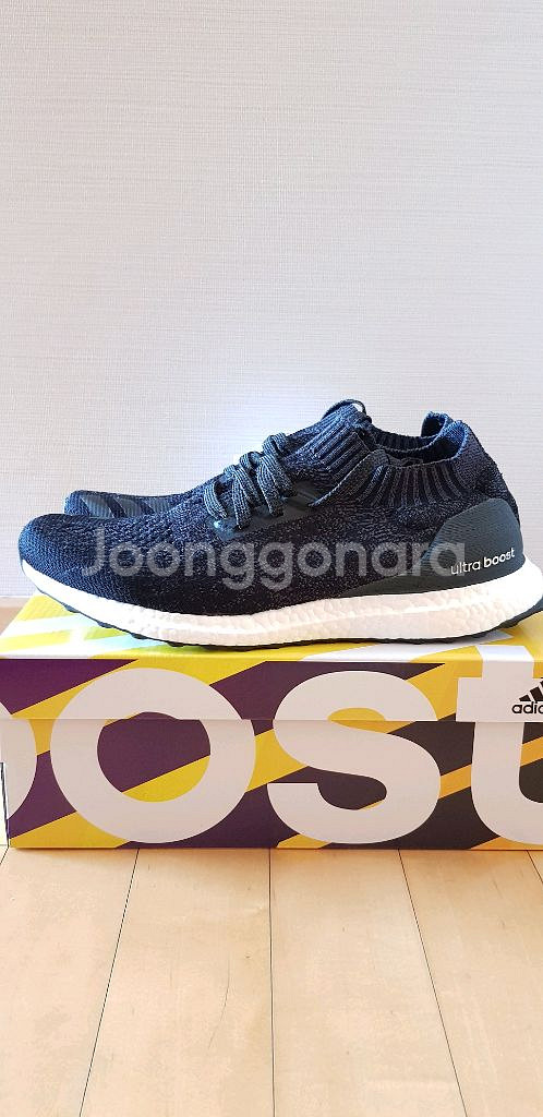 아디다스 울트라부스트 언케이지드 285 새상품--2