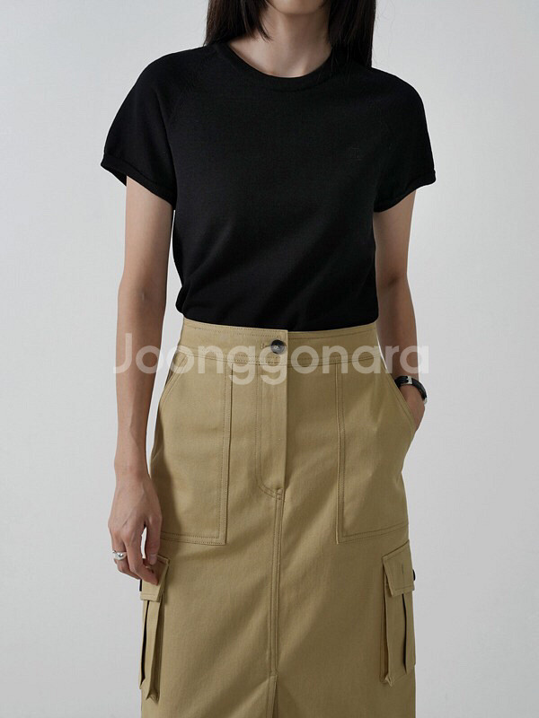 11am 캡소매 니트 판매해요--0