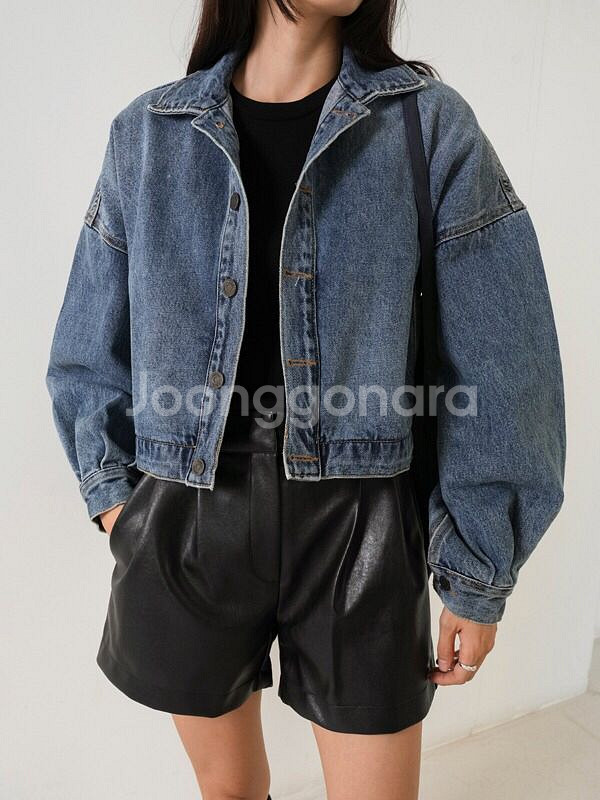 11am 캡소매 니트 판매해요--1