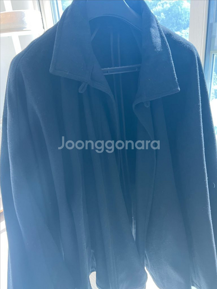 꼼데가르송 히든 노버튼 블랙 케이프 오버코트--1