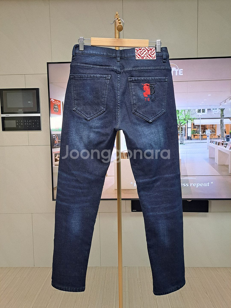 [버버리] 1856 로고 자수 기모 데님 팬츠30-31--2