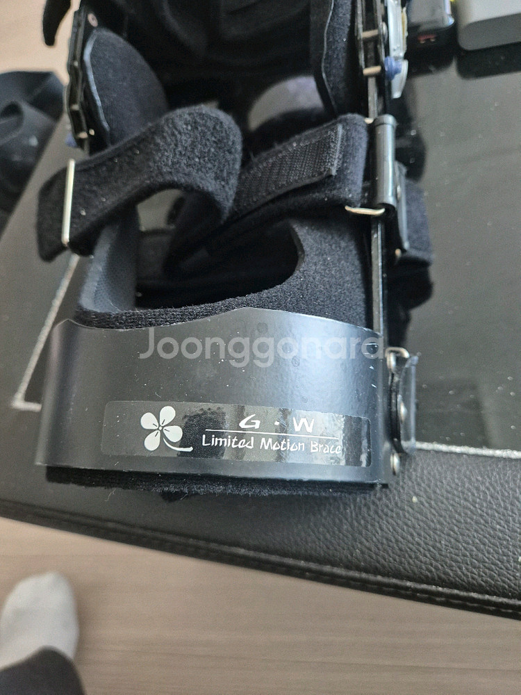 무릎 수술 왼쪽 각도조절 보조기 보호대 상태 좋음--1