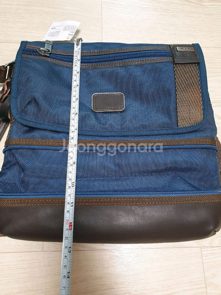 투미 확장형 크로스가방--4