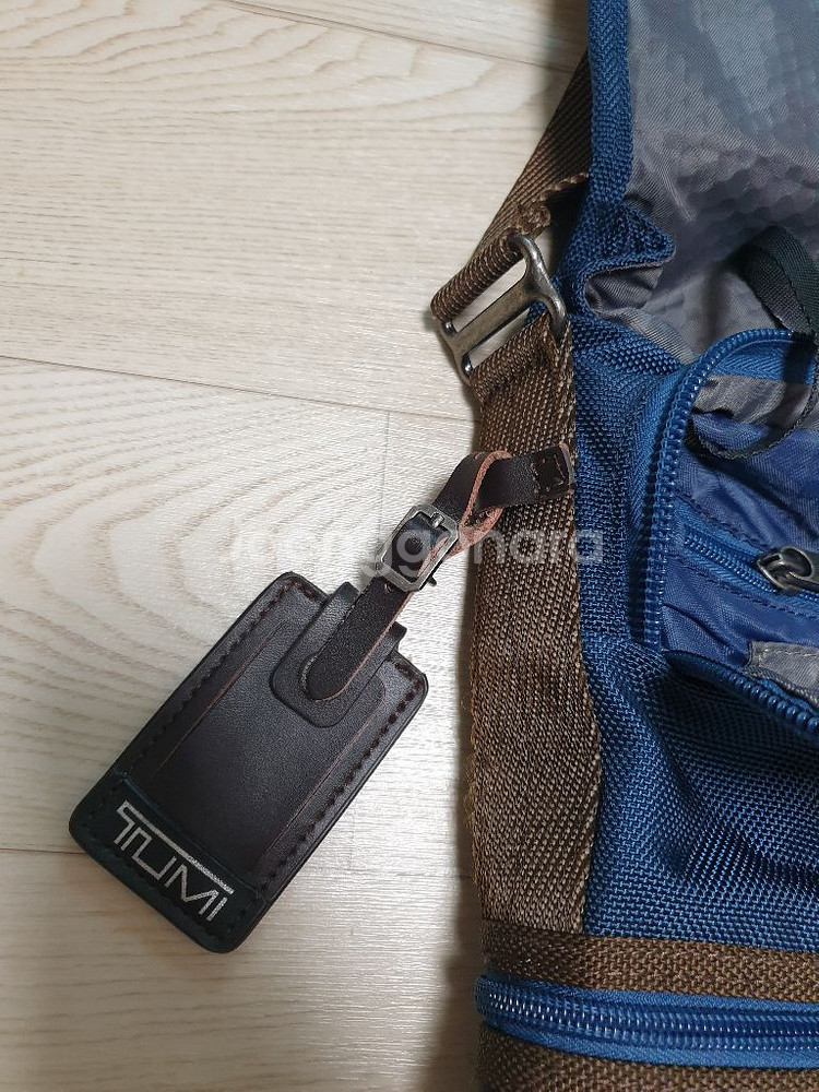 투미 확장형 크로스가방--3