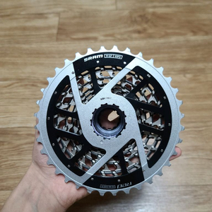 스램 레드 e1 12단 10-36T 스프라켓 로드