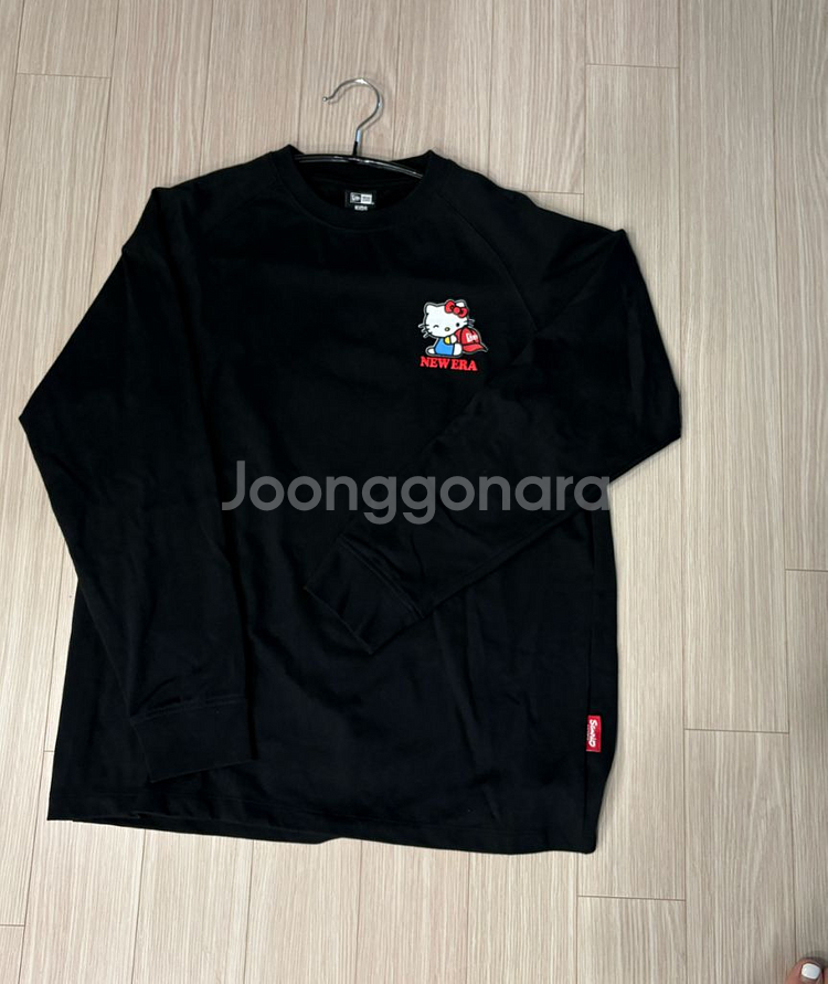 산리오 키티X뉴에라 블랙 티셔츠 55 정품--7