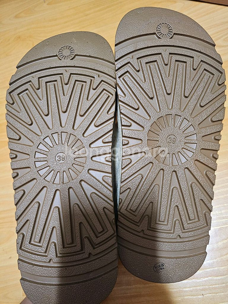 어그 털 슬리퍼--2