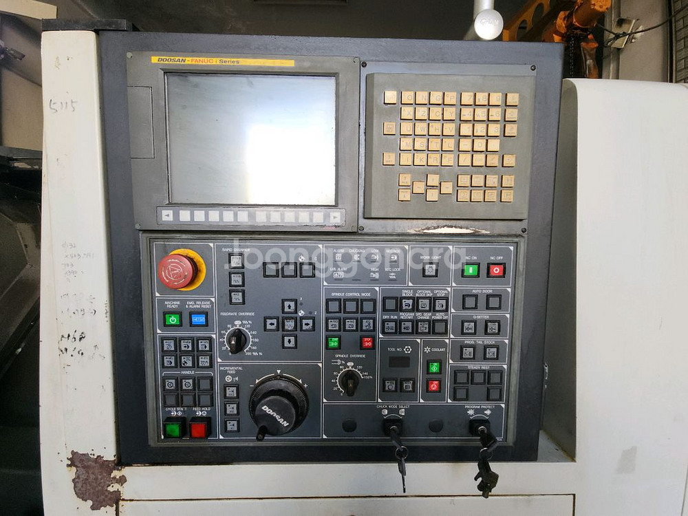 두산puma300c cnc선반 12인치--1