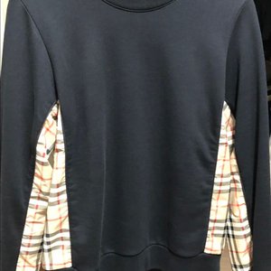 버버리 키즈 맨투맨 14y- 16만원