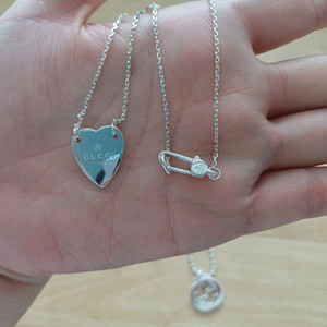 구찌 실버 목걸이