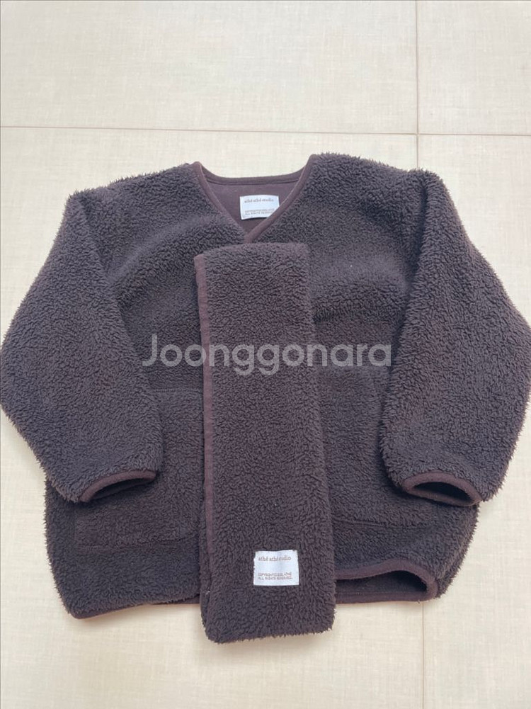 아떼아떼스튜디오 목도리후리스 4--0