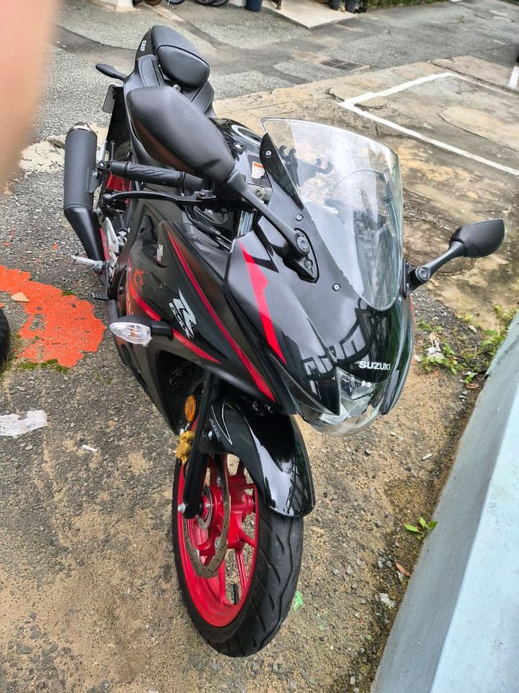 스즈키 gsx r125 이미지