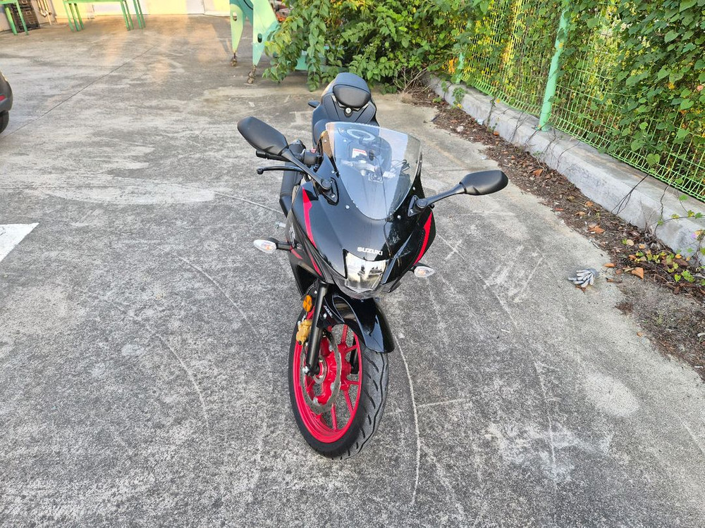 스즈키 gsx r125 이미지