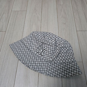 MLB 그레이 레터링 버킷햇