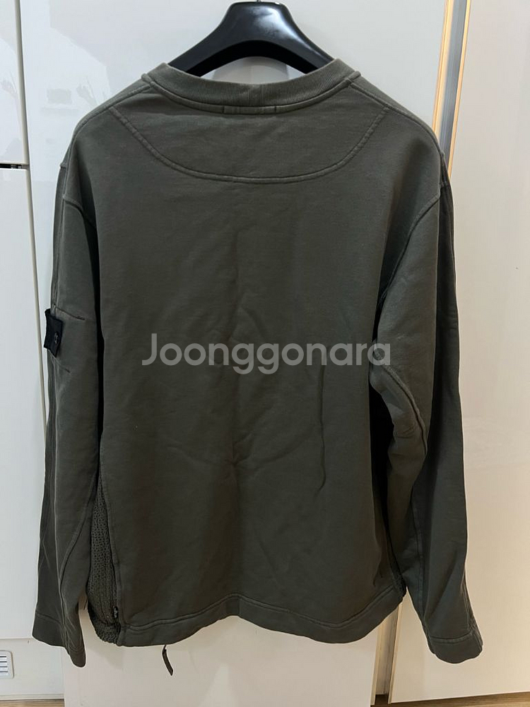 23ss 스톤아일랜드 쉐도우 카키맨투맨 105 한정판--1