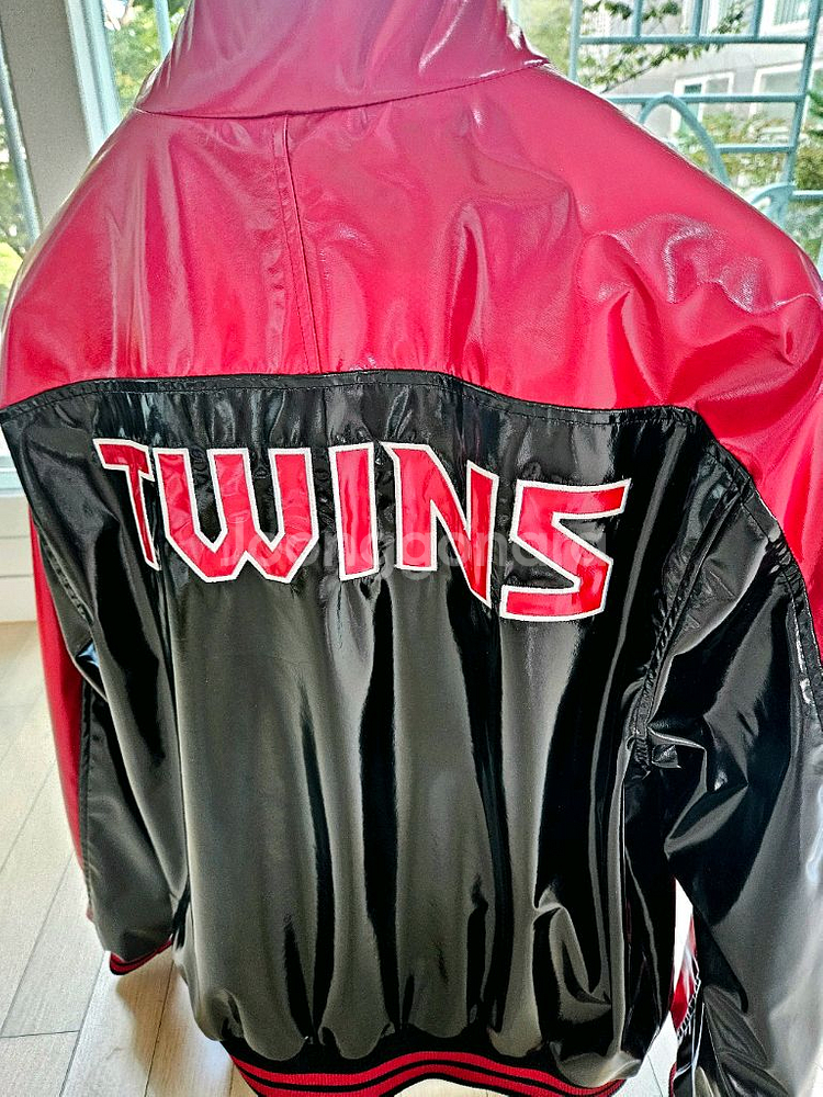 LG트윈스 유광점퍼--1