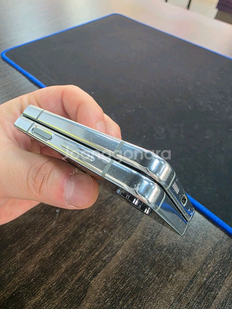 갤럭시Z플립5 256G 무잔상 가성비 최저가 중고폰--3