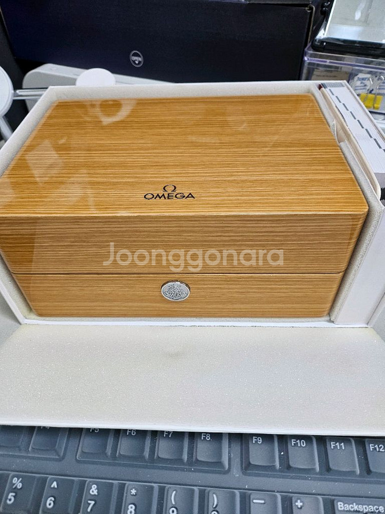 오메가 드빌 프레스티지 스틸 판매합니다--0