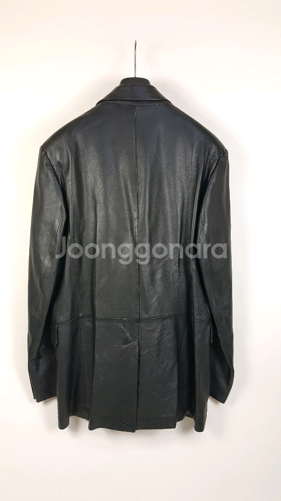 장프랑코페레 검정색 양가죽 남성 자켓--11