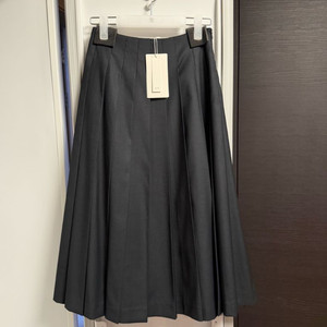 SIE 데이나 플리티드 스커트 XS 새상품