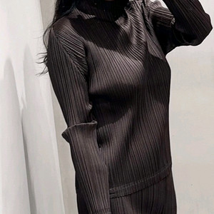 플리츠플리즈 - 24년 MONTHLY COLORS DE