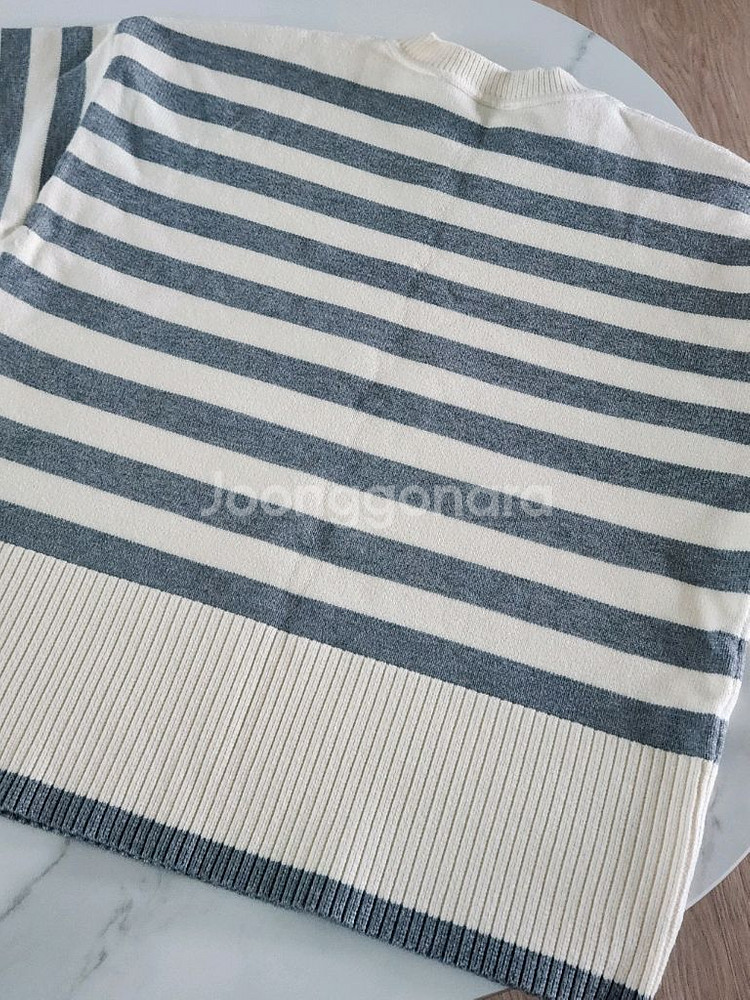 (새상품) 자라 단가라 스트라이프 니트--2