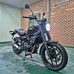 로얄엔필드 게릴라450/25년식/1천km
