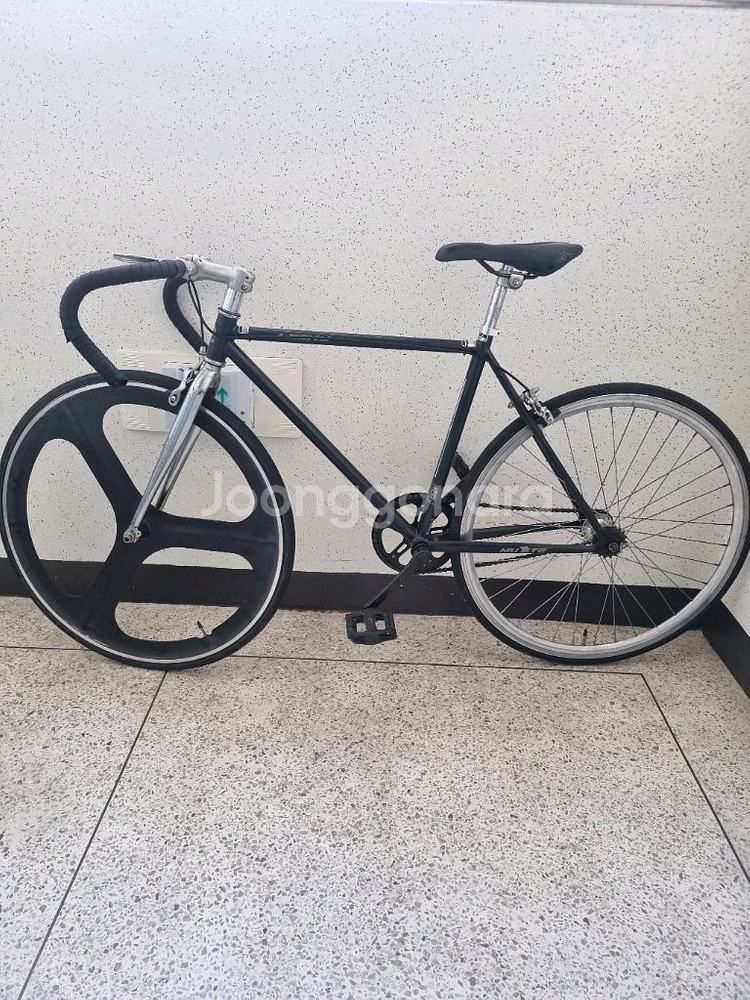 브레이크 달린 픽시 자전거 팝니다 ^^--0