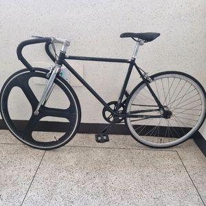 브레이크 달린 픽시 자전거 팝니다 ^^